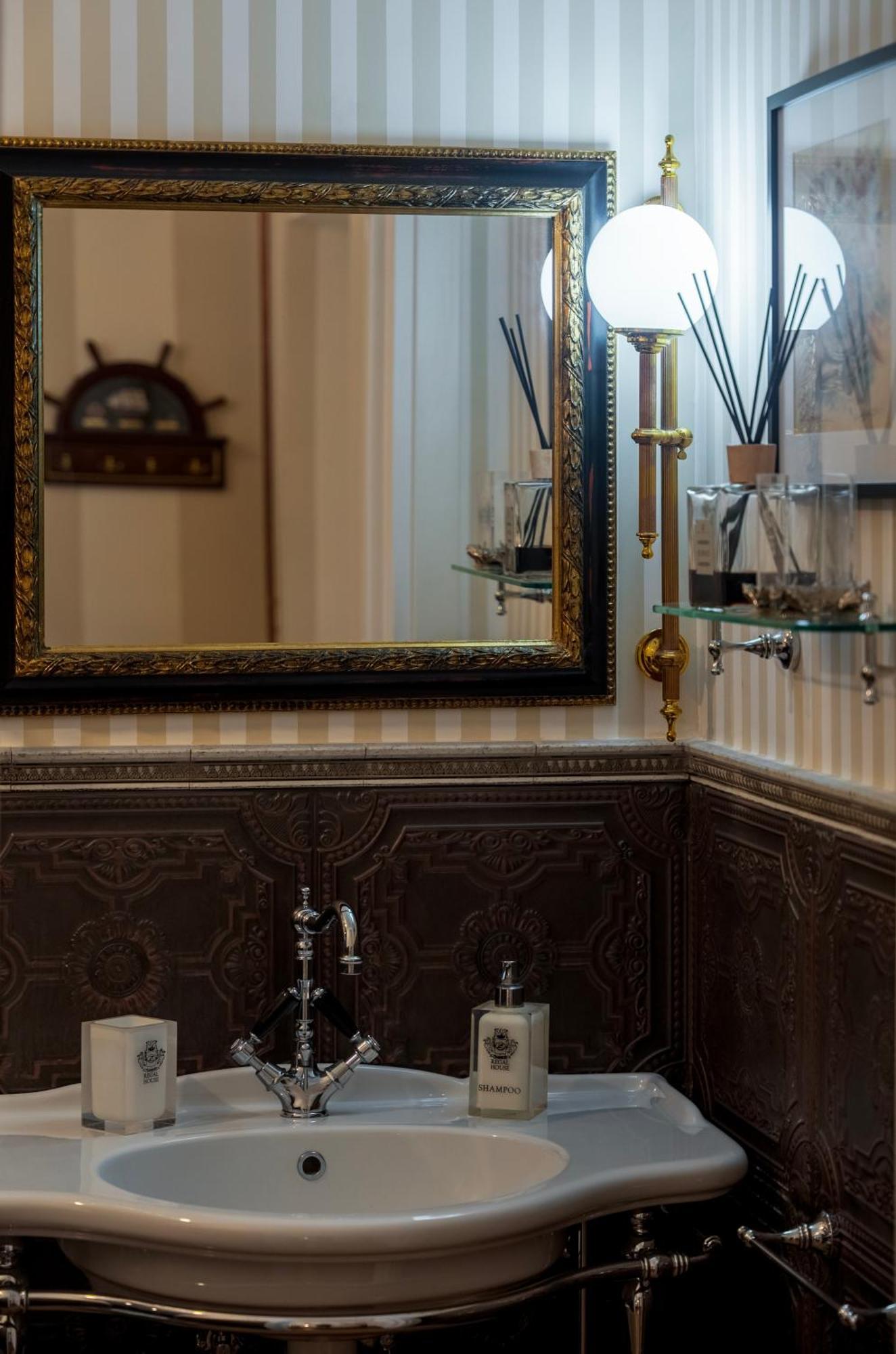 Regal House Anzio Terrazzo Hotel Buitenkant foto