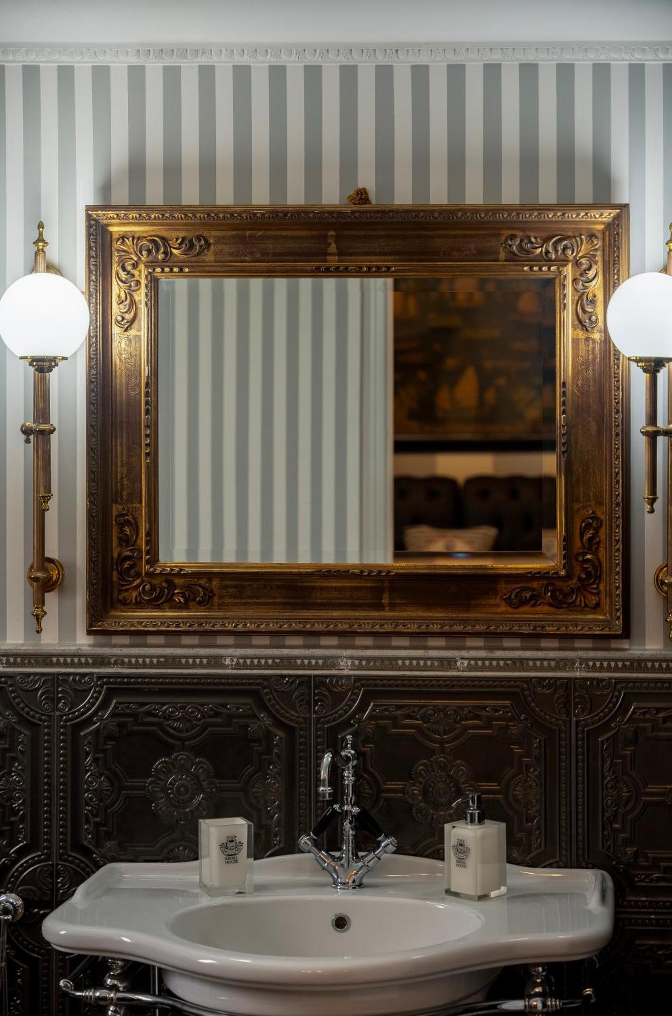 Regal House Anzio Terrazzo Hotel Buitenkant foto