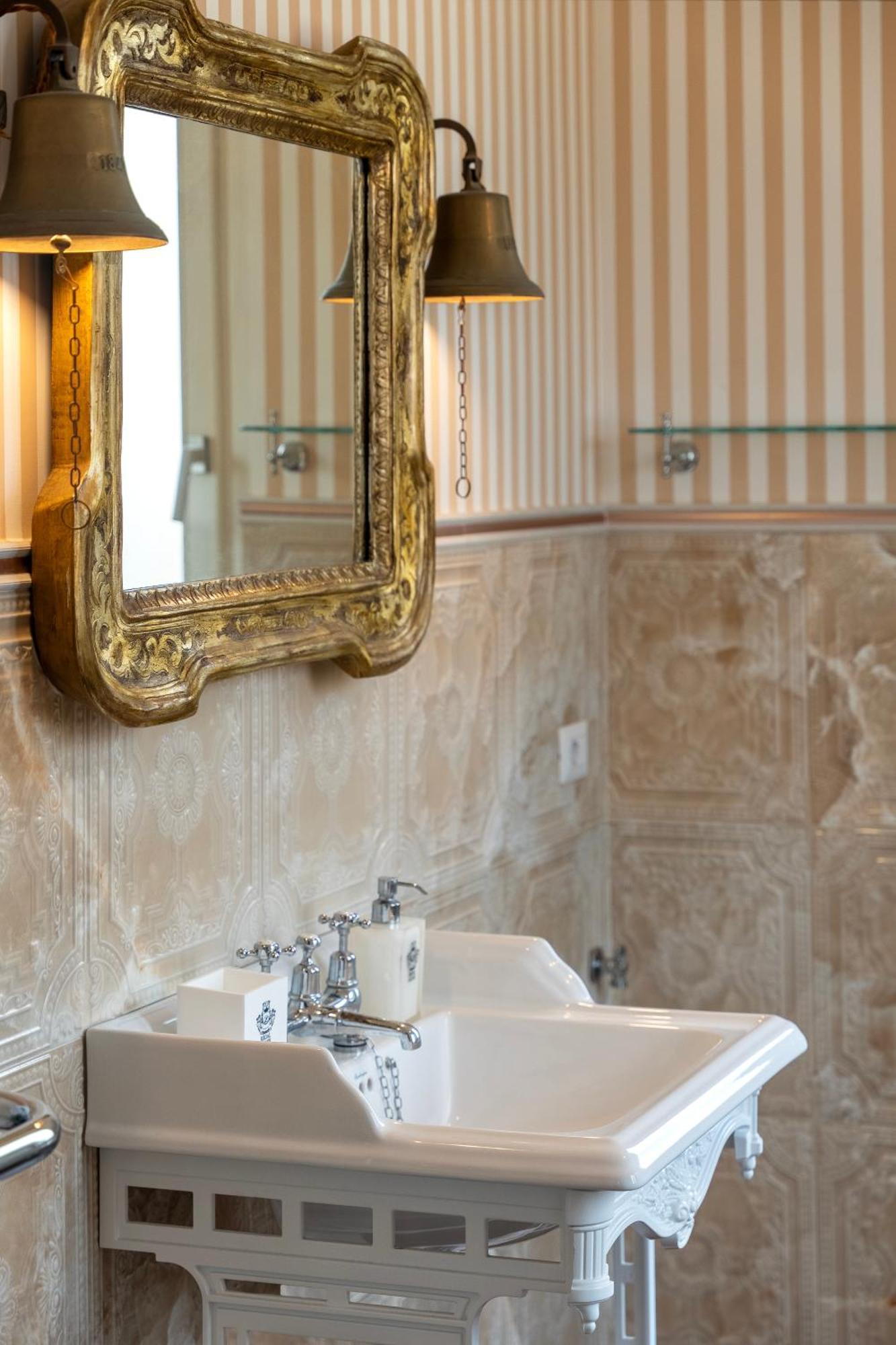 Regal House Anzio Terrazzo Hotel Buitenkant foto